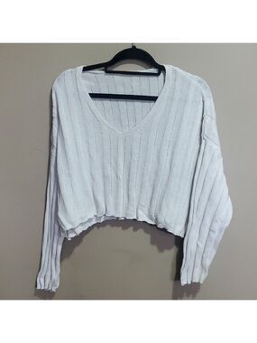 Bluenotes White V-Neck Cropped Sweater Size Large